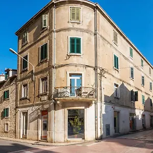  Apartment Queen Teuta In The Heart Of Historical Heritage Croatia