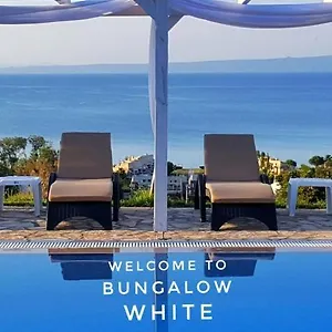  Apartment White Tennis & Greece